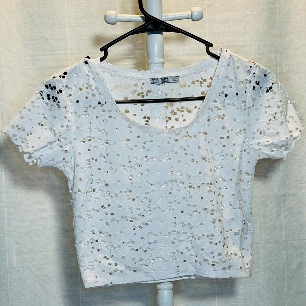 NWOT Zara Cropped Lace White Top Small